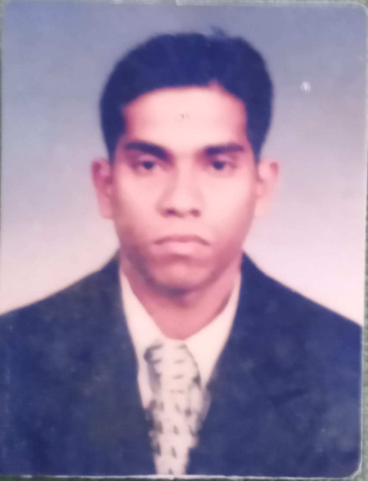 ඊ. චමින්ද පෙරේරා කරුණාරත්න මයාා- සෞඛ්‍ය කම්කරු