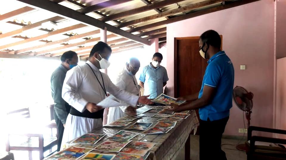 2020 නත්තල් තැපැල් මුද්දර කලා තරගයේ ජයග්‍රාහකයින් තෝරා ගැනීම