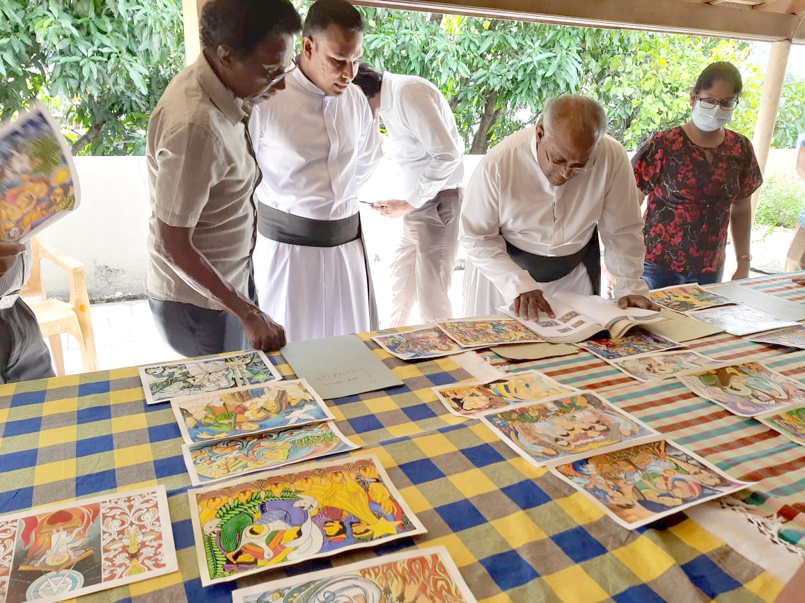 Selecting winner of Christmas postage stamp art competition 2022